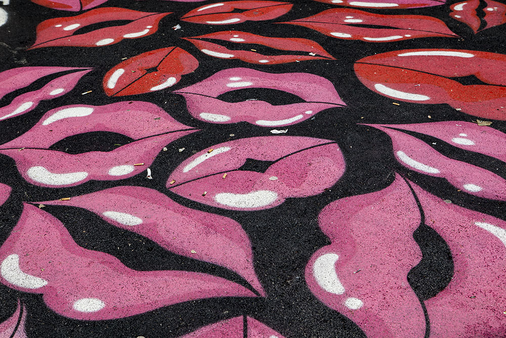 Pink Lips on ground
